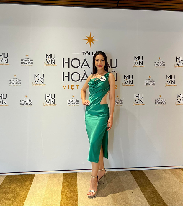 Soi học vấn của dàn thí sinh Miss Universe Vietnam 2022: Người thành thạo 2-3 ngoại ngữ, người luôn trong top đầu trường - Ảnh 4.