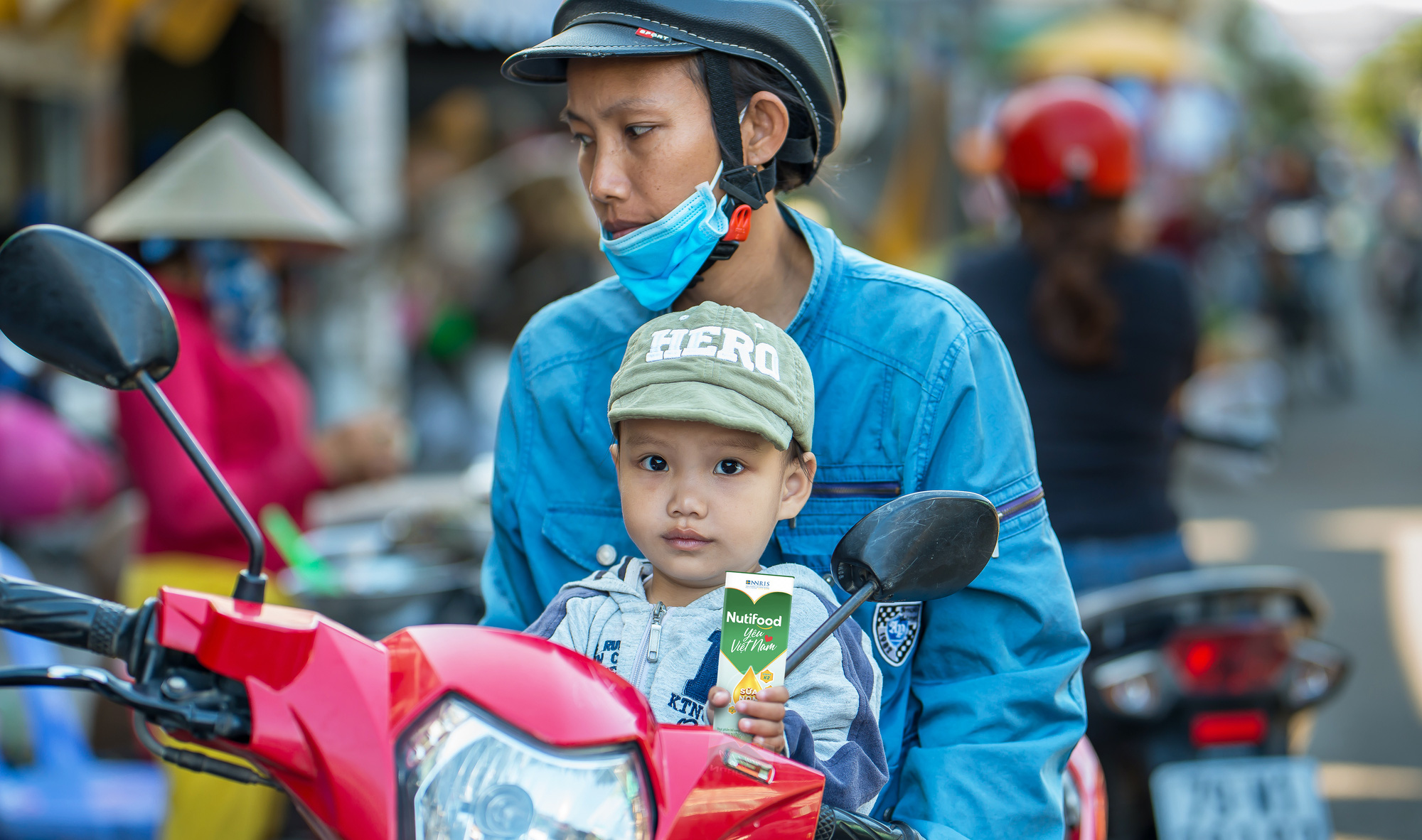 Lương Thế thành - Thúy Diễm: “Yêu thương các bé con hơn từ khi trở thành cha mẹ - Ảnh 3.