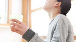 Đang sống chung bầu không khí với nhiều F0, đây là những việc bạn cần làm ngay để giảm bớt lượng virus ăn sâu vào cơ thể