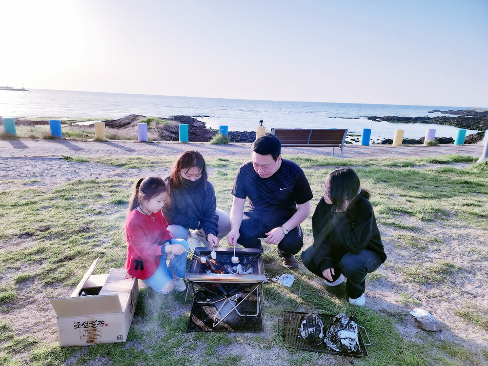 Mẹ Việt 2 con lấy trai tân Hàn, mẹ chồng thương như con gái, cuộc sống êm ái trên đảo Jeju - Ảnh 4.