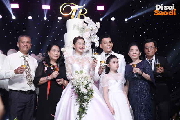 Đám cưới Phương Trinh Jolie và Lý Bình: Một khoảnh khắc xúc động khiến Trương Quỳnh Anh và dàn khách mời rơi nước mắt - Ảnh 12.