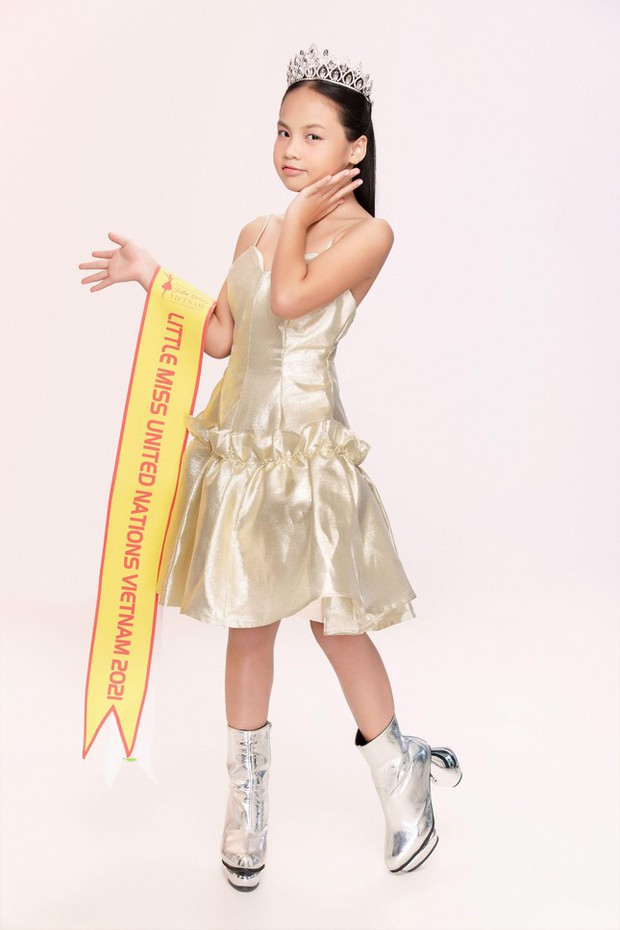 Cô bé 9 tuổi tại TPHCM đại diện cho Việt Nam dự thi Hoa hậu nhí Quốc tế - Ảnh 1.