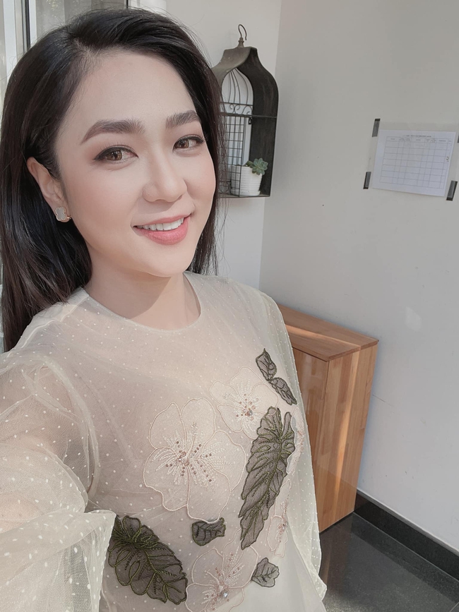 Ca sĩ Hà Thanh Xuân - vợ mới của 