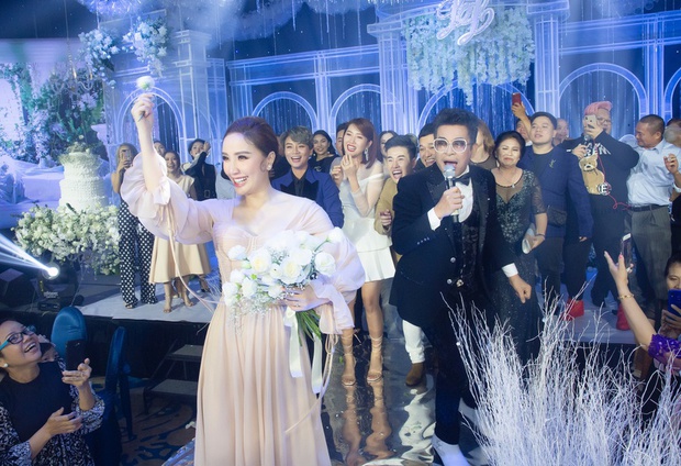 1001 kiểu đám cưới Vbiz: Ngô Thanh Vân chỉ 50 khách mời, Tóc Tiên kín như bưng tới giờ G và hôn lễ quá đặc biệt của Hà Tăng - Ảnh 10.