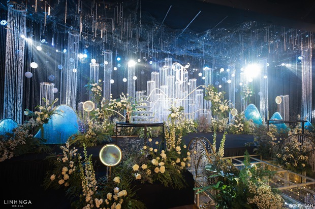 Toàn cảnh đám cưới Hà Đức Chinh - Mai Hà Trang: Không gian tiệc gần 1 tỷ đồng, khách mời toàn ngôi sao, visual cô dâu chú rể hoàn hảo - Ảnh 3.