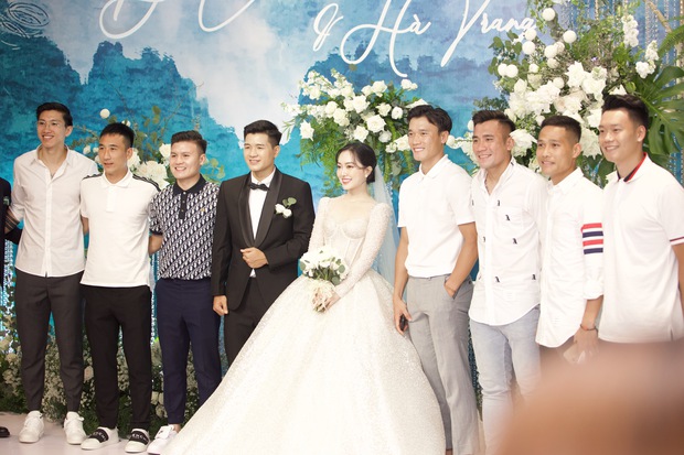 Toàn cảnh đám cưới Hà Đức Chinh - Mai Hà Trang: Không gian tiệc gần 1 tỷ đồng, khách mời toàn ngôi sao, visual cô dâu chú rể hoàn hảo - Ảnh 8.