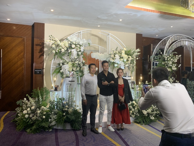 Toàn cảnh đám cưới Hà Đức Chinh - Mai Hà Trang: Không gian tiệc gần 1 tỷ đồng, khách mời toàn ngôi sao, visual cô dâu chú rể hoàn hảo - Ảnh 12.