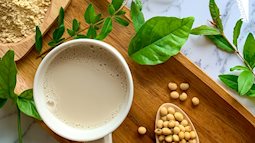 Sữa đậu nành là “vua phòng chống ung thư”, nhưng có 6 nhóm người càng uống càng có hại sức khỏe