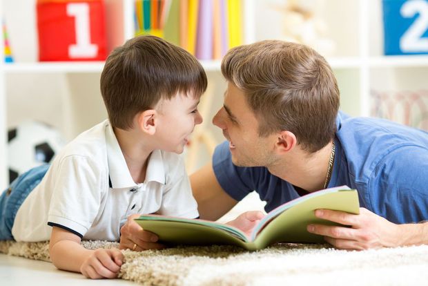 10 cách nói của bố mẹ thông minh khiến con nghe lời răm rắp mà không cần quát mắng - Ảnh 2.