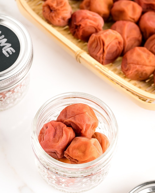 Dắt túi bí quyết làm mơ muối Umeboshi để giải nhiệt, tăng sức đề kháng cho cơ thể lúc chuyển mùa - Ảnh 27.