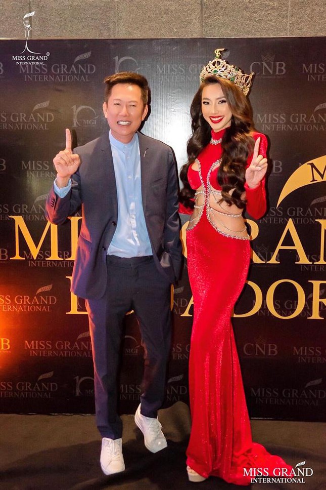 Đương kim Hoa hậu Hoà bình Thái Lan sang Việt Nam dự họp báo khởi động Miss Grand Vietnam 2022 - Ảnh 3.