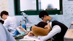 Có một ác mộng mang tên "thi Đại học" tại Hàn Quốc: Sĩ tử chỉ được ngủ 3 tiếng/ ngày, thôi miên để giảm căng thẳng khi ôn thi