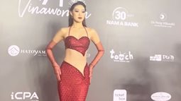 Thảm đỏ Bán kết Hoa hậu Hoàn vũ Việt Nam 2022: Khánh Vân - Kim Duyên khoe dáng, hoa hậu Natalie Glebova quyền lực!