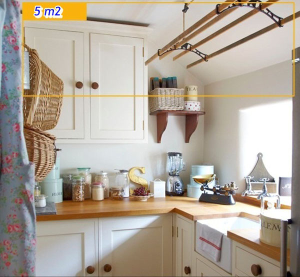 Cách tận dụng 5 mét vuông biến phòng bếp trở nên gọn gàng - Ảnh 1.