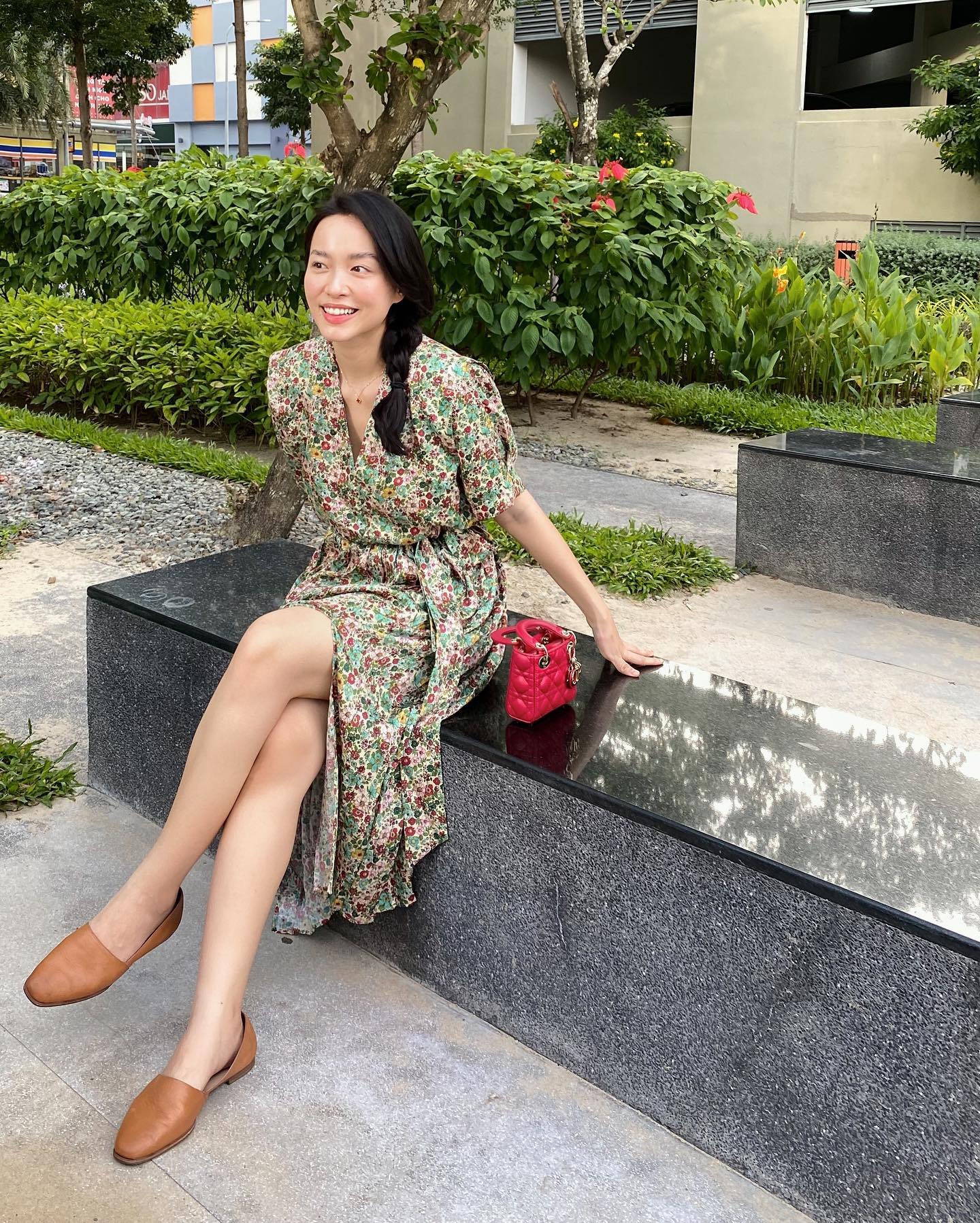 Đi giày bệt, sao Việt mặc 15 kiểu trang phục này để hack dáng, có nàng chưa đến 1m60 mà trông như 1m70 - Ảnh 10.