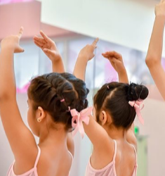 CEO trung tâm nghệ thuật nhảy múa cho trẻ: Cho con học năng khiếu từ 2 tuổi vì lý do này, ''biến mất'' từ 19h30 đến 21h vì đó là thời gian tuyệt đối cho con