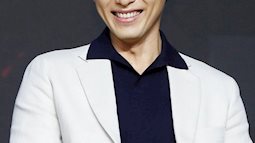 Khoảnh khắc Hyun Bin cười ngại ngùng khi được chúc mừng sắp lên chức bố gây "sốt"