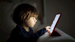 Trẻ em trong gia đình có thu nhập cao và thấp, ai lạm dụng thiết bị điện tử nhiều hơn?