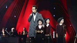 Hà Anh Tuấn mở màn concert bằng tiết mục hát xẩm Bonjour Việt Nam, hàng nghìn khán giả nổi da gà vì xúc động!