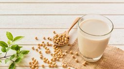 Uống sữa đậu nành giúp ‘tăng size vòng 1’ nhưng phải đặc biệt lưu ý những đại kỵ này khi uống