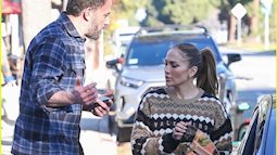 Jennifer Lopez để mặt mộc đi chơi cùng bạn bè sau tin đồn trục trặc hôn nhân