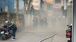 Hà Nội: Cháy nhà do cục nóng điều hòa, khói mù mịt bao trùm cả khu dân cư