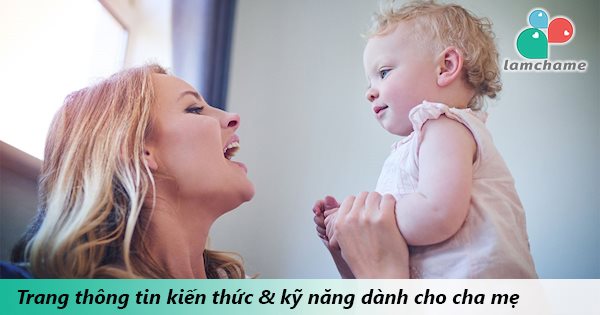 Việc gần gũi giữa mẹ và trẻ sơ sinh kích thích sự đồng bộ não