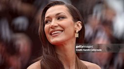 Thảm đỏ Cannes ngày 7: Bella Hadid mặc xuyên thấu lộ cả vòng 1, Pia Wurtzbach quấn chăn đổ bộ LHP danh giá