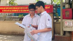 "Soi" điểm chuẩn học sinh TP.HCM, ông bố Hà Nội nhận xét 1 câu về con mình mà nhận đủ "gạch đá"