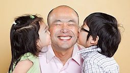 Cha mẹ thường xuyên làm 4 việc này thì xin chúc mừng: Các con dễ có EQ cao, thông minh nhanh nhạy