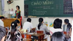 Đầu năm học đã xuất hiện tình huống khó ngờ: Bà mẹ Hà Nội thắc mắc 1 chuyện "tế nhị", bỗng bị mắng "hỏi để ra vẻ tử tế à?"