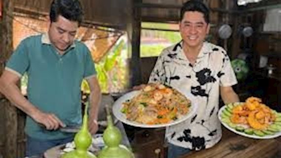 Huỳnh Anh Tuấn - Nam thần màn ảnh Việt đến "ông chú TikTok" có 1,4 triệu followers: "Nấu ăn dở mà hay chia sẻ" là bình luận tôi nhớ nhất!