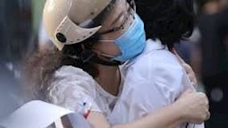 Con căng thẳng chạy đua vào lớp 10, mẹ lo tới mức phải khám tâm thần