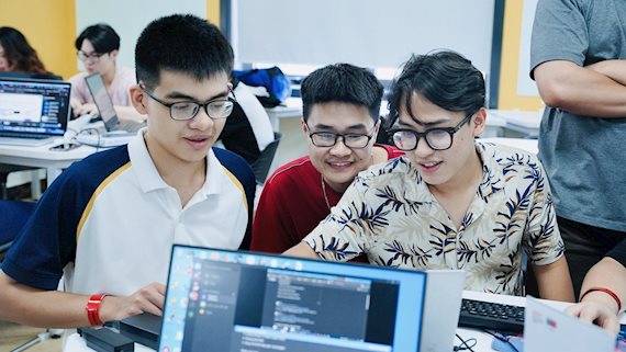 Các trường khối Công nghệ thông tin đồng loạt tăng học phí