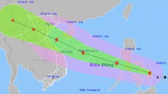 Bão Bualoi mạnh lên 3 cấp sau một ngày, đêm nay vào Biển Đông