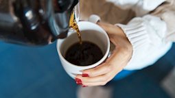 Uống cà phê mỗi ngày lợi hay hại? Mỹ có đánh giá khiến nhiều người thay đổi thói quen lâu nay