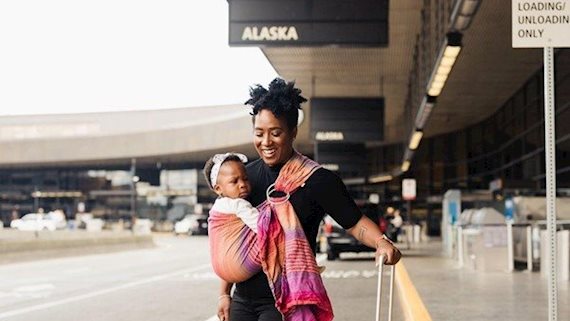 Mách mẹ cách chọn vali trẻ em siêu dễ thương và an toàn cho bé